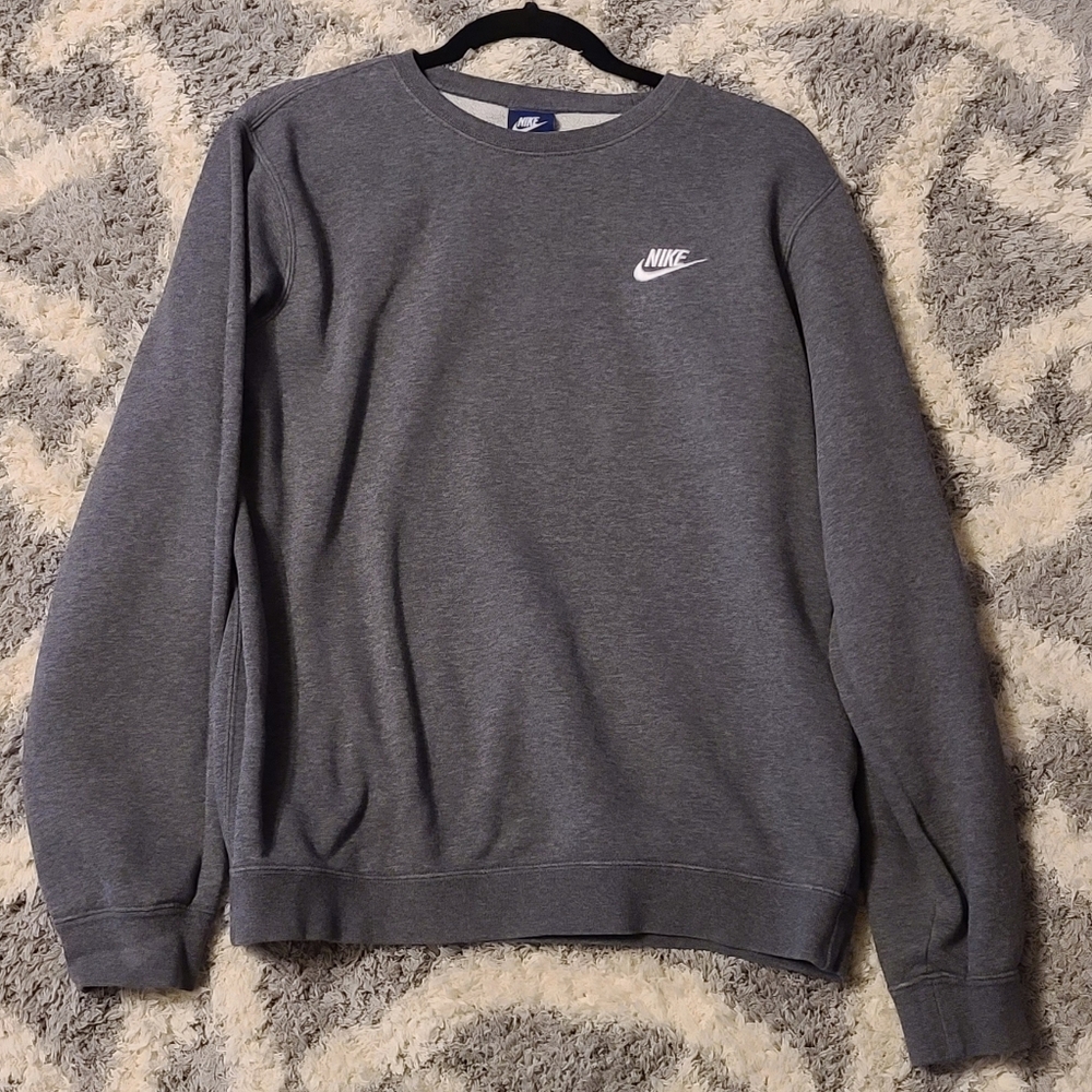 Nike Crewneck - Picture 1 of 3